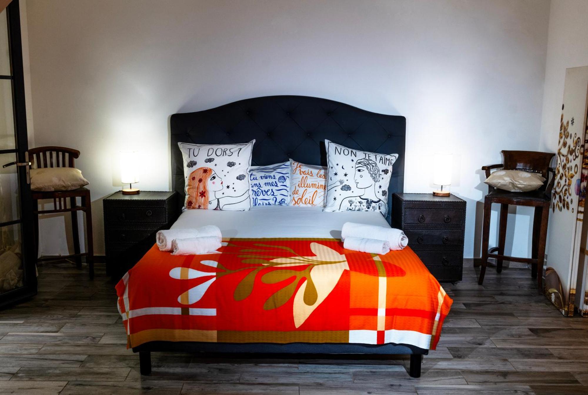 Les Canoubiers Luxe Et Serenite Au Coeur De Saint-Tropez Suites Spacieuses Avec Jardin Enchanteur 객실 사진